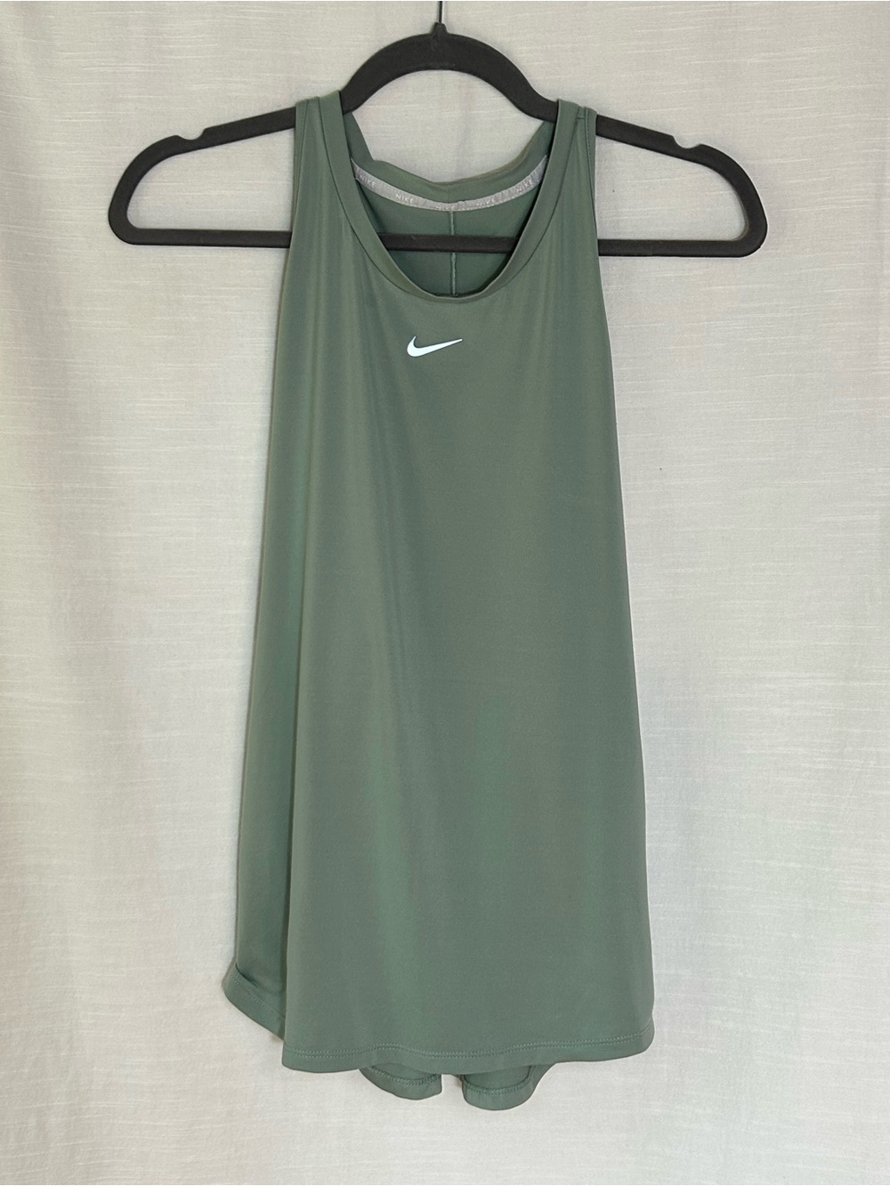 Nike Women’s Olive Green Racerback Athletic Activewear‎ Dri-Fit Tank Top